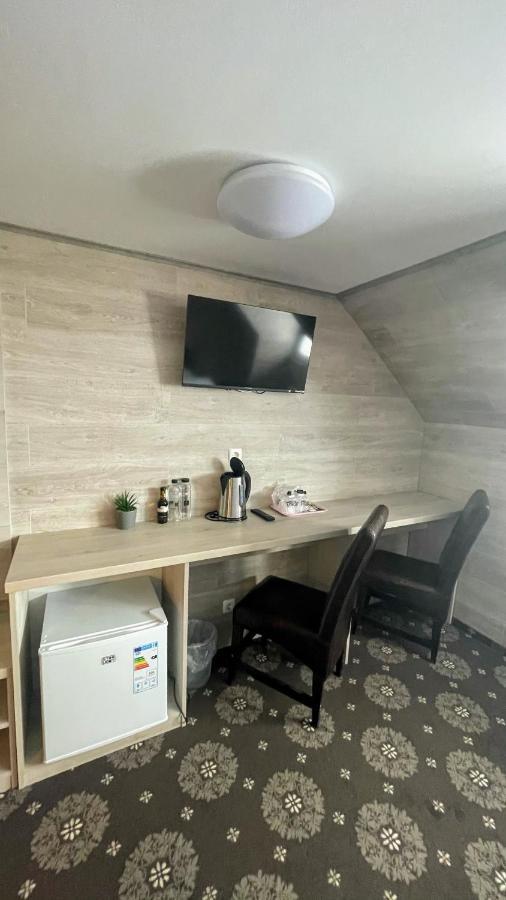 Royal Bucovina Residence Adults Only-Self Check-In Кымпулунг-Молдовенеск Экстерьер фото