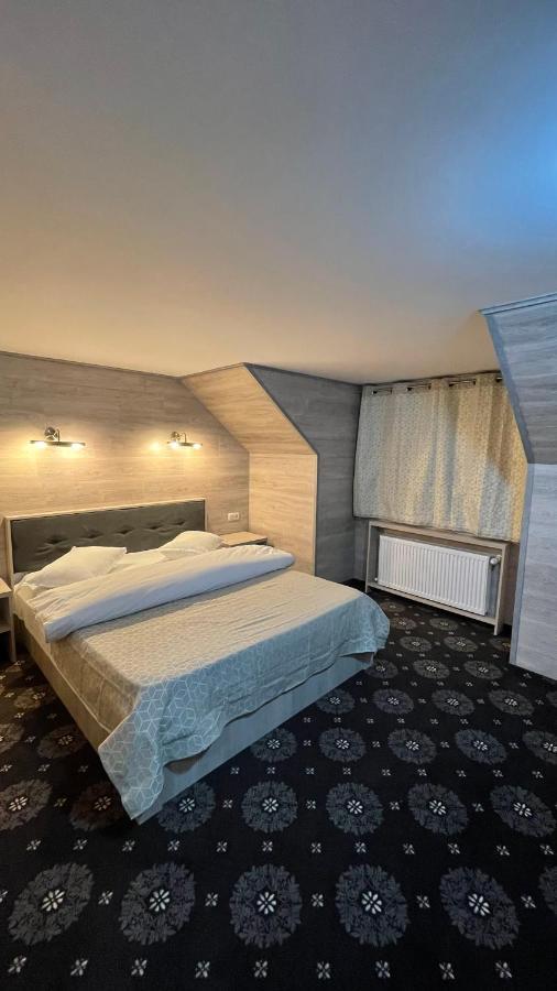 Royal Bucovina Residence Adults Only-Self Check-In Кымпулунг-Молдовенеск Экстерьер фото