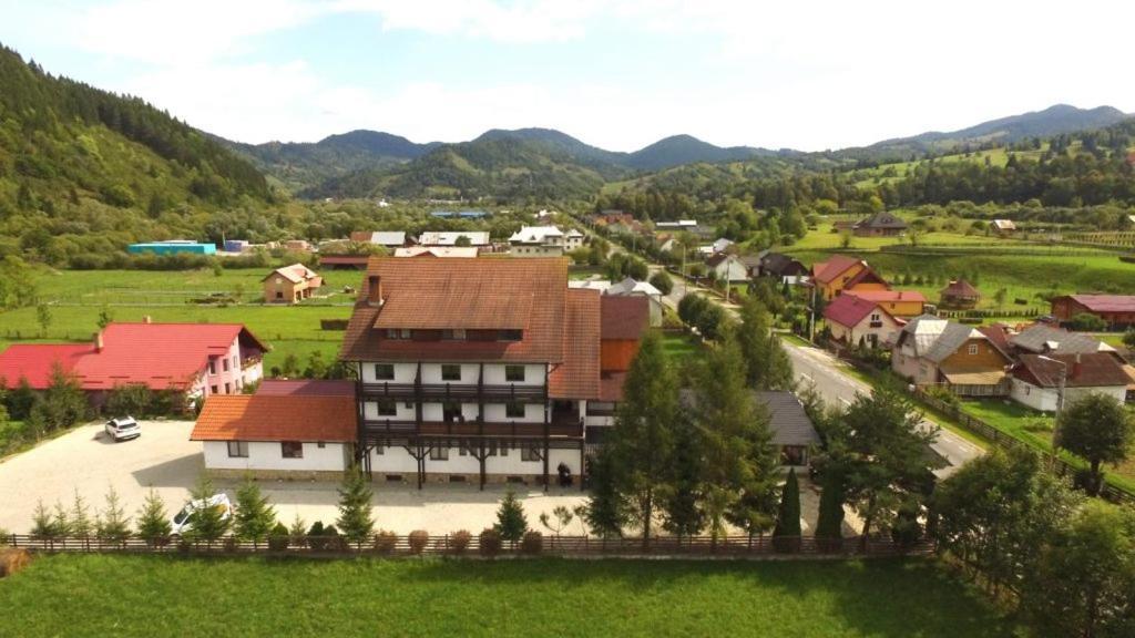 Royal Bucovina Residence Adults Only-Self Check-In Кымпулунг-Молдовенеск Экстерьер фото