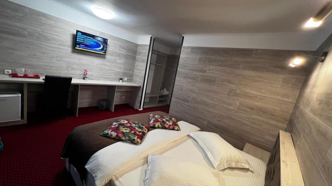 Royal Bucovina Residence Adults Only-Self Check-In Кымпулунг-Молдовенеск Экстерьер фото