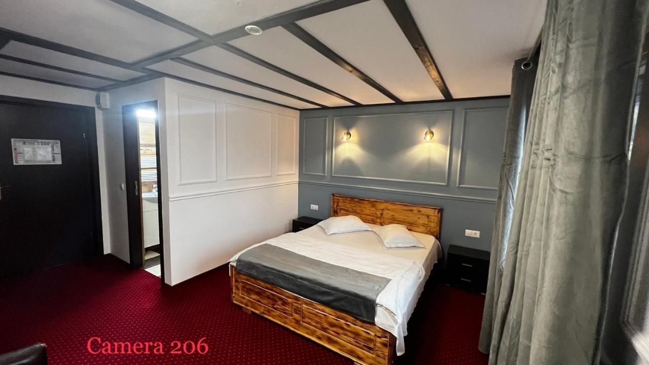 Royal Bucovina Residence Adults Only-Self Check-In Кымпулунг-Молдовенеск Экстерьер фото