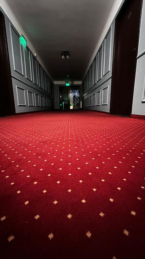 Royal Bucovina Residence Adults Only-Self Check-In Кымпулунг-Молдовенеск Экстерьер фото
